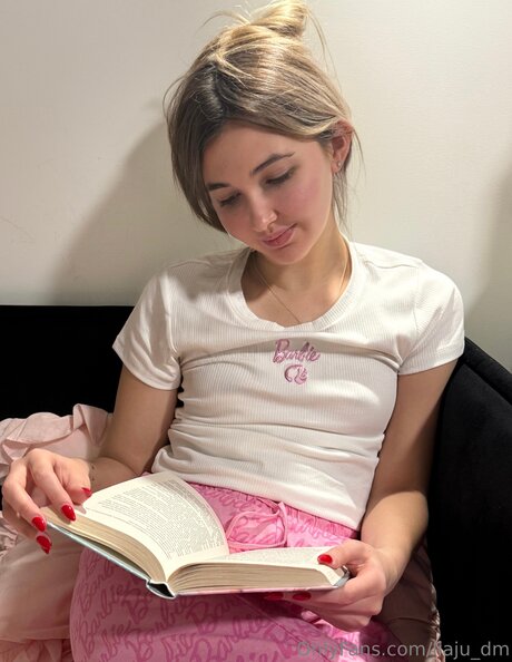 Liaju Dm sexy actress photos