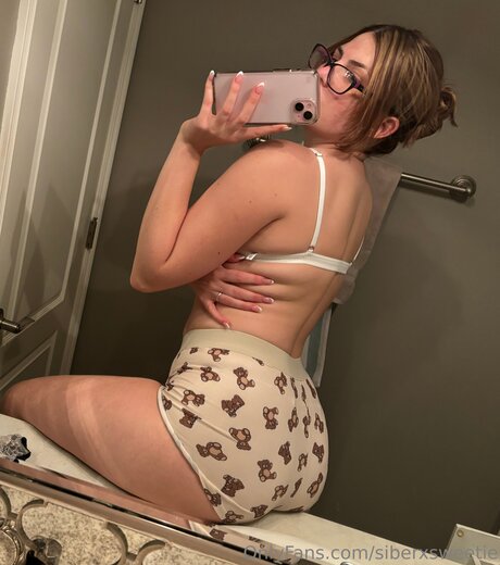 Siberxsweetie sex model pic