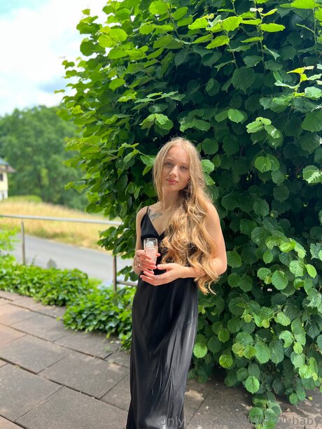 Little Lilybaby pornstar sexy pictures