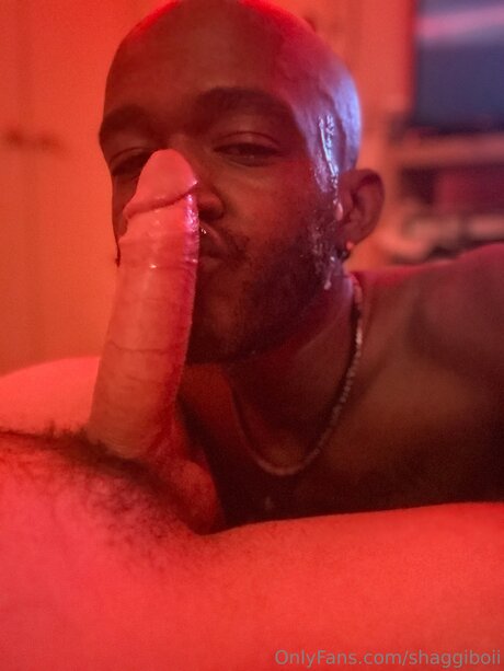 Shaggitales model hd pic