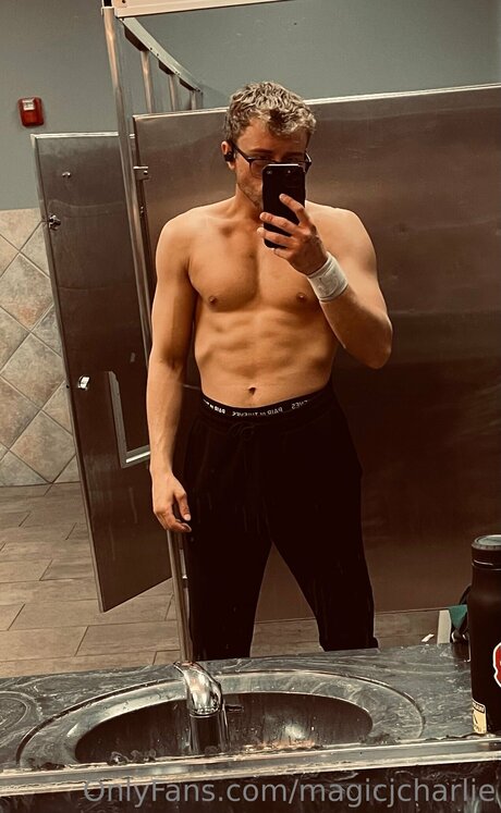 Magicjcharlie Profile pic