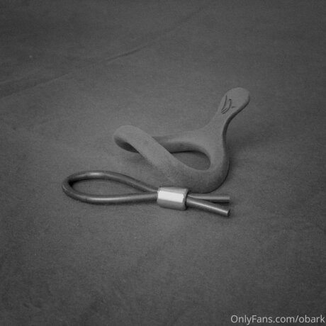 Obark naked model photo