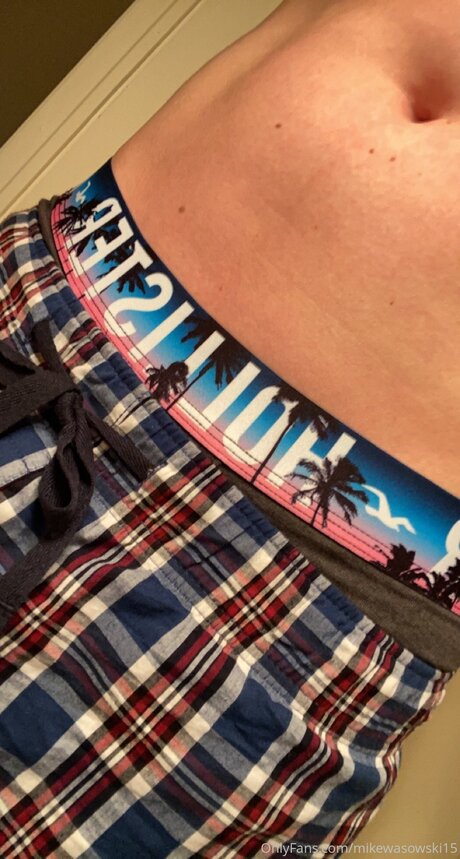 Mikwasowski15 hot actress images