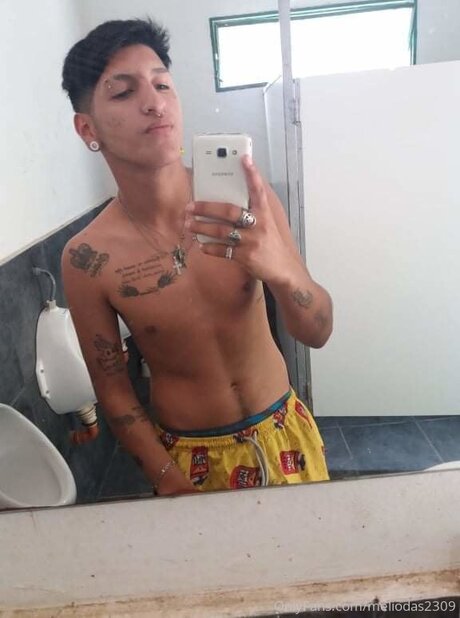 Meliodas2309 exclusive model archive