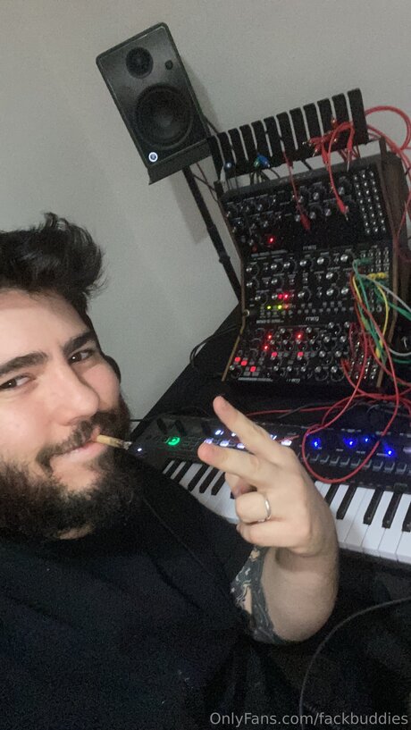 Fackbuddies naked star gallery