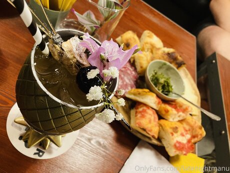 Bandwmanu pornstar hot pic