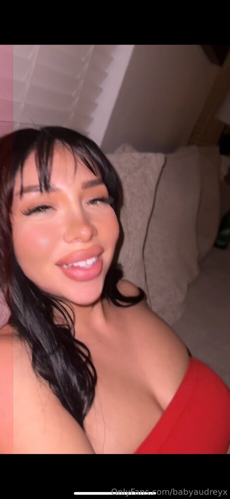 Babyaudreyx model porn photo