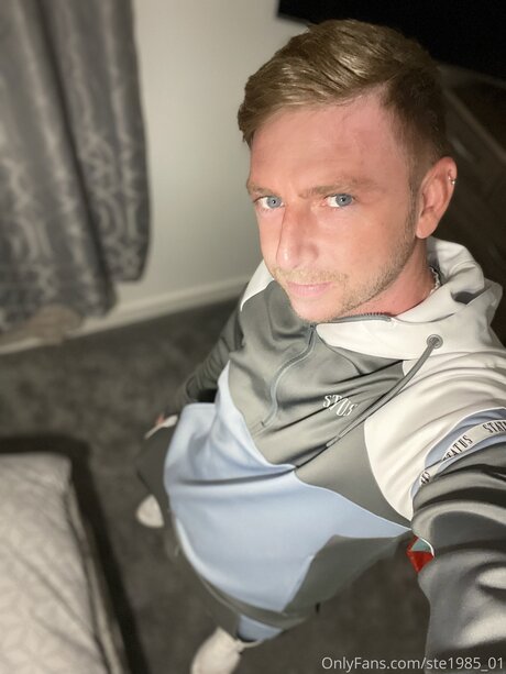 Ste1985 01 sex star photo