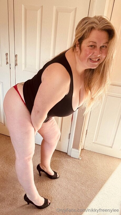 Nikkyfreenylee free pornstar archive