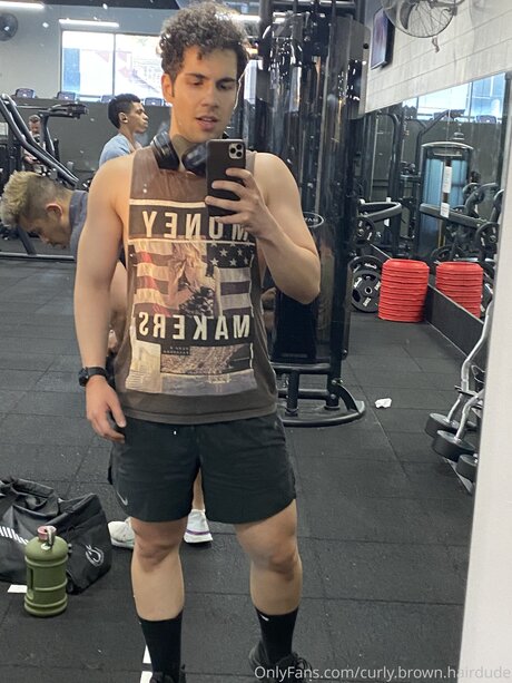 Curly Brown Hairdude porn model image