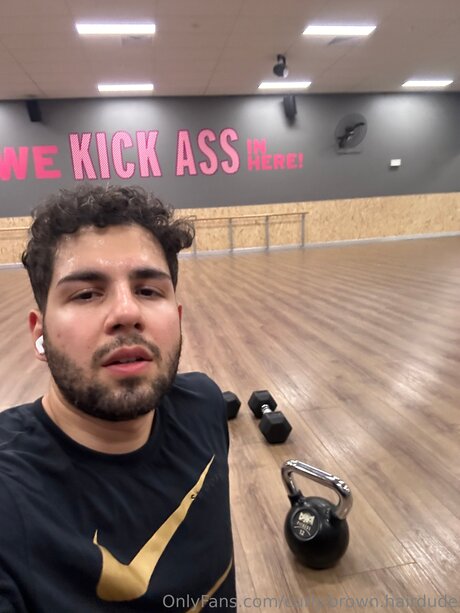 Curly Brown Hairdude top star picture