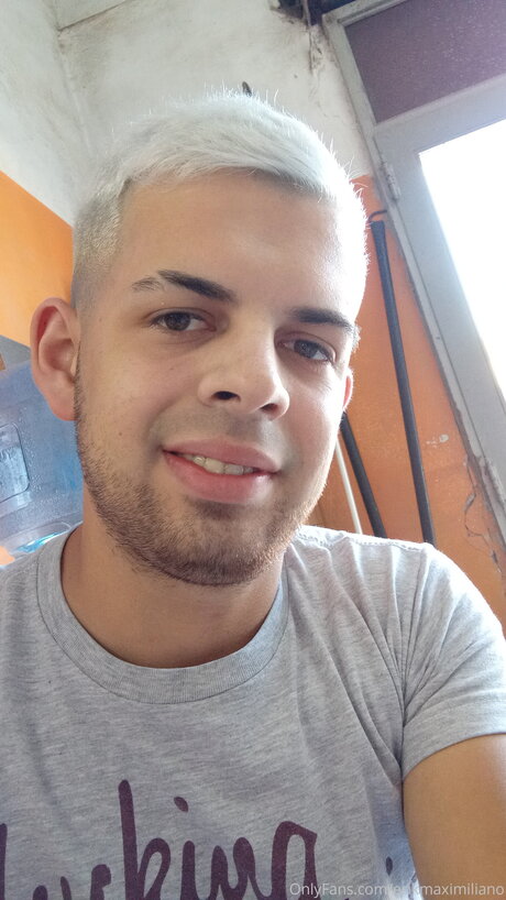 Erikmaximiliano star hot archive