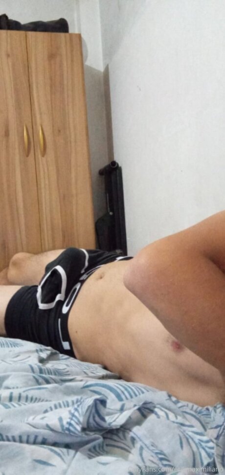 Erikmaximiliano hot pornstar photos