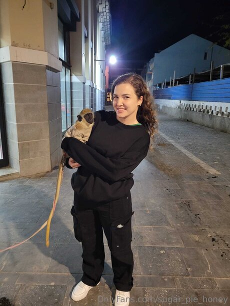 Sugar Pie Honey xxx actress image