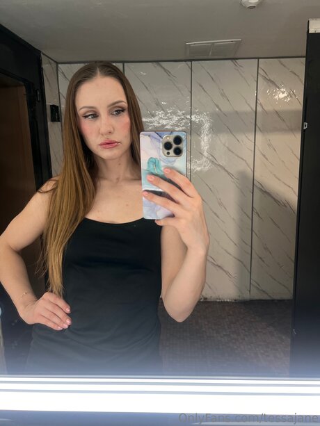 Tessajane pornographic model picture