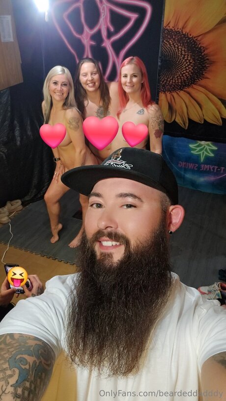 Beardeddadddy pornstar sex photo