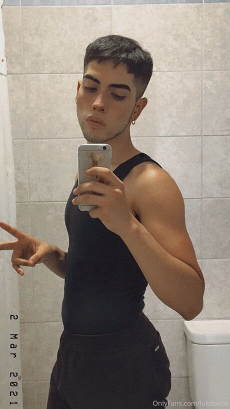 Lukebabe top model img