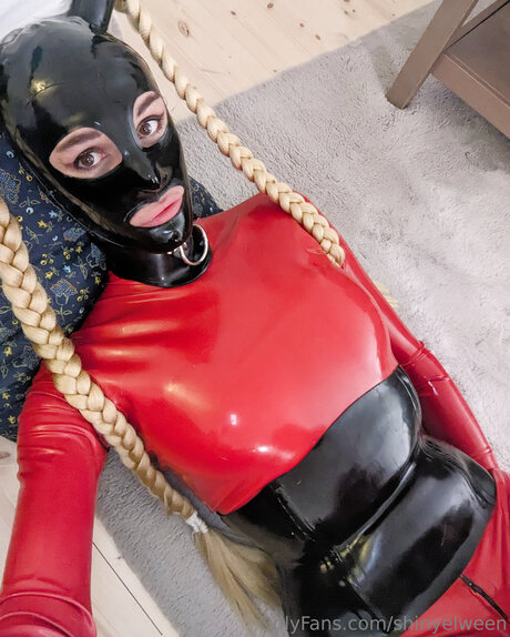 Shinyelween pornstar high quality img