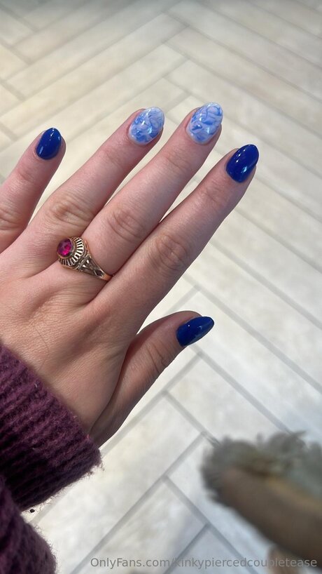 Kinkypiercedcoupletease pretty model archive