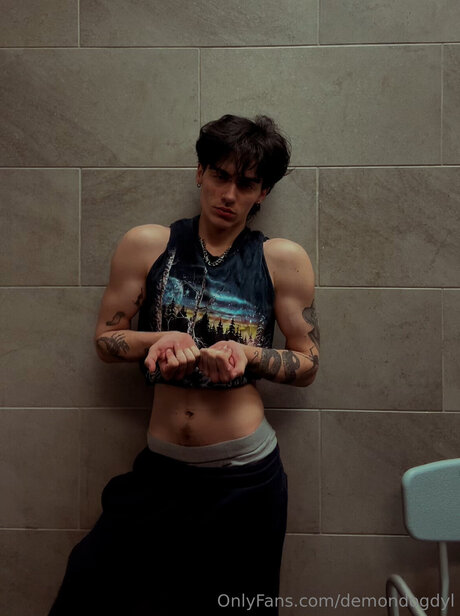 Demondogdyl perfect model images