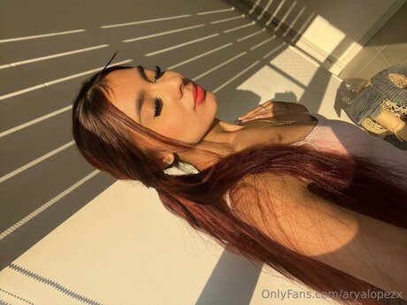 Aryalopezx exclusive star photos