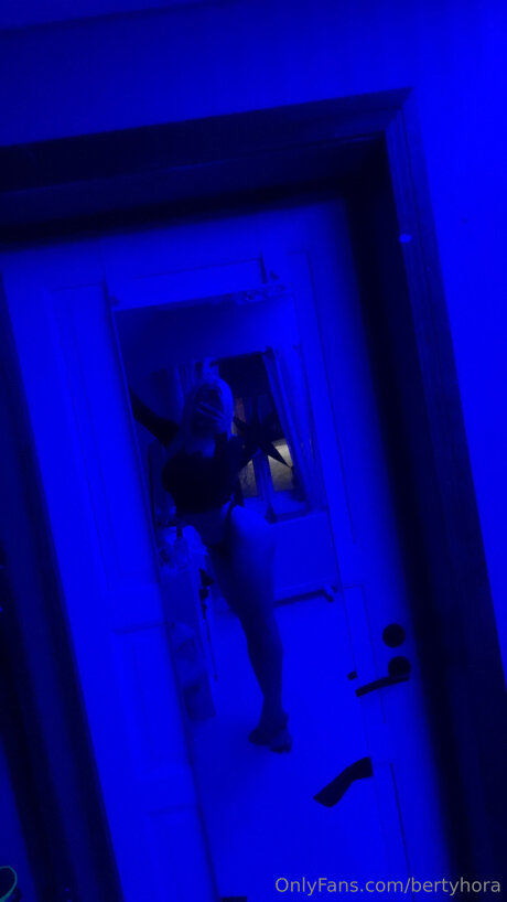 Bertyhora sex model pictures