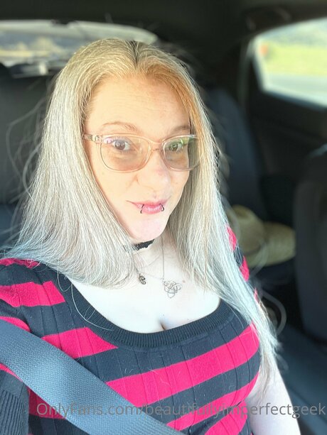 Beautifullyimperfectgeek beautiful pornstar pictures