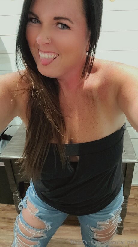 Natural Nell adult actress image