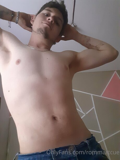 Rommartcue beautiful actress pictures