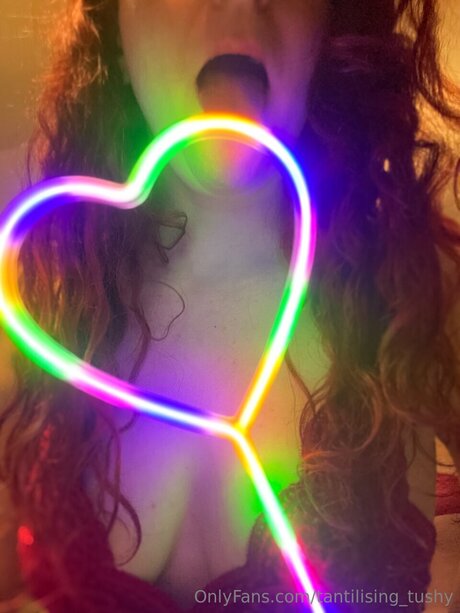 Tantilising Tushy xxx pornstar photos