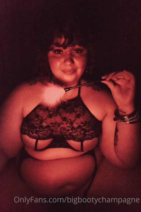 Bigbootychampagne pornstar pretty img