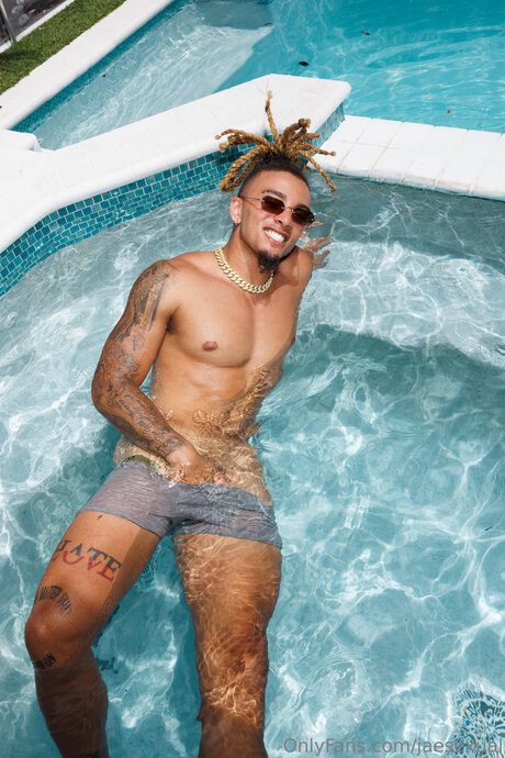 Jaesexual model naked images