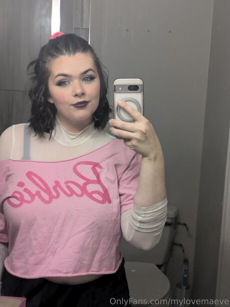 Mylovemaeve pornstar free picture