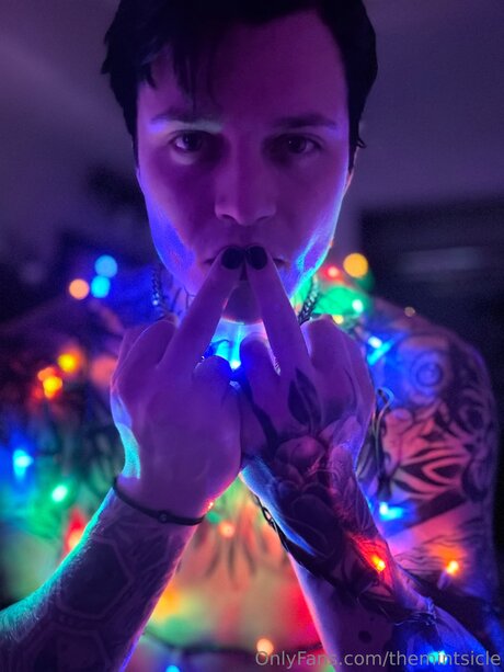 Themintsicle erotic model picture