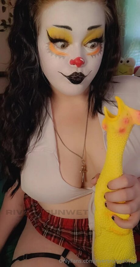 Riversrunwetfree pornographic model pics