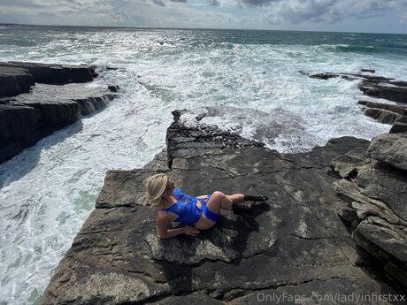 Ladyinfirstxx star sex galleries