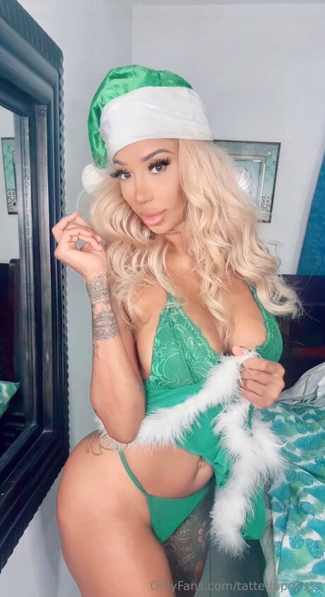 Desiwiththetatts actress pic