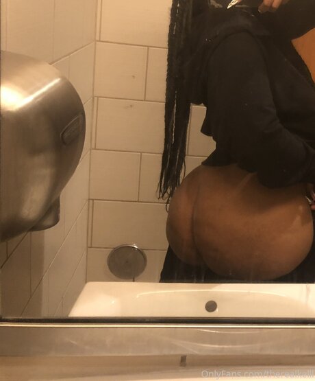 Therealkelll perfect actress pics