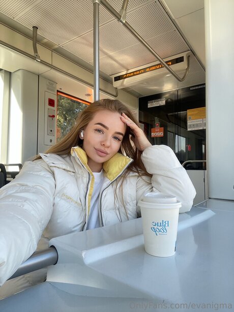 Evanigma Oftv star nude pics