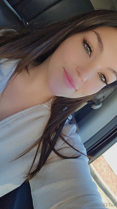 Xxxaj27xx adult model pic