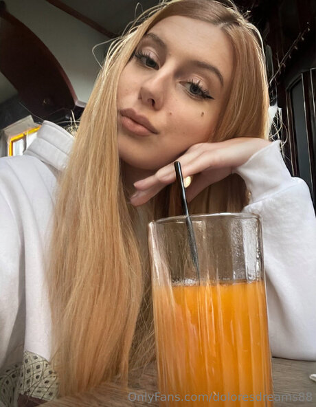 Doloresdreams88 pretty pornstar photo