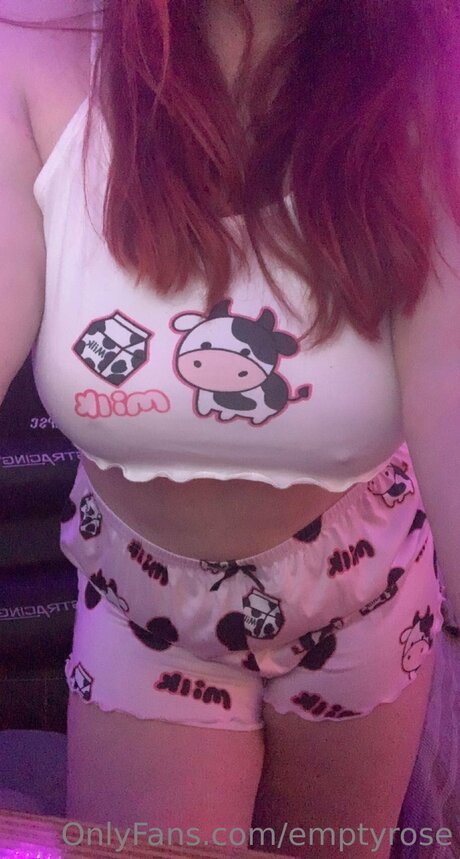 Emptyrose pretty actress img