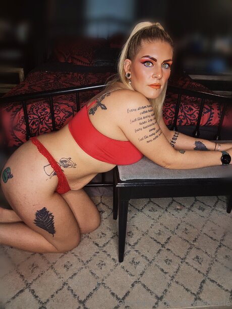 Steveemarie model xxx img