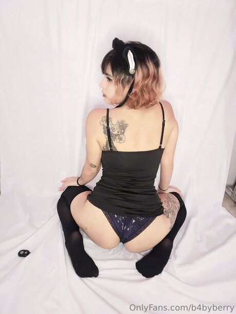 B4byberry naked actress images