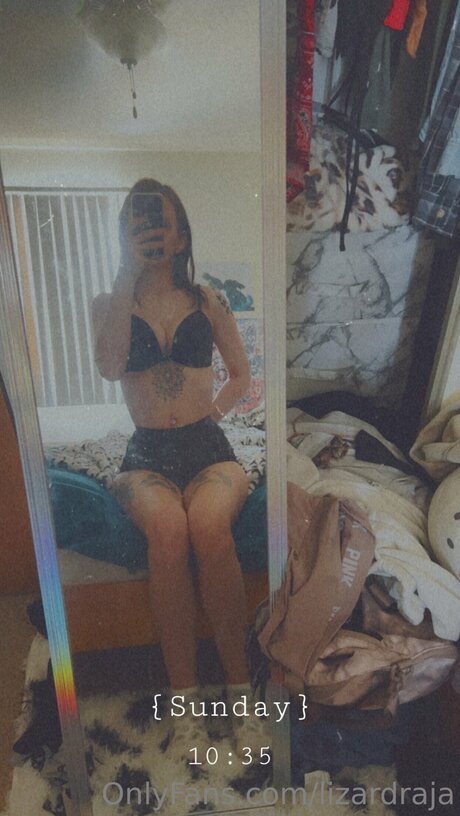 Lizardraja perfect actress picture