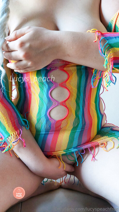 Lucyspeachfree model best galleries