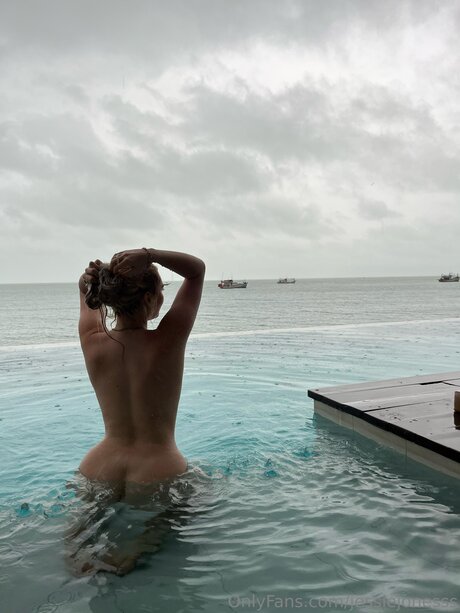 Jessiejonesss pretty actress img