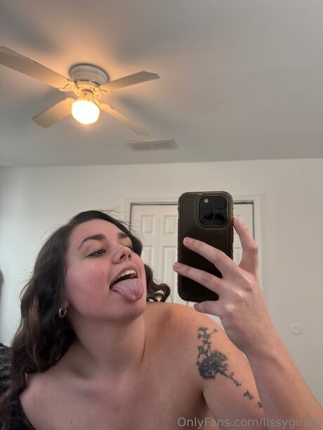 Lissygirl20 star nudes galleries