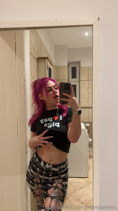 Petitegoddessj pornstar erotic pics