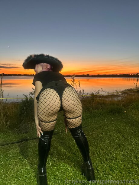 Petitegoddessj exclusive star pictures